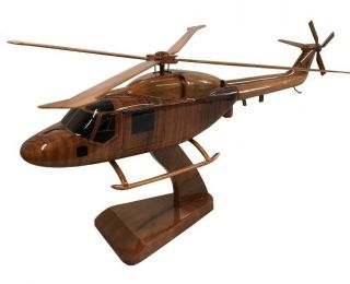 Westland Lynx Ah7 Helicopter - Army Military Aircraft - Wooden Desktop Model.