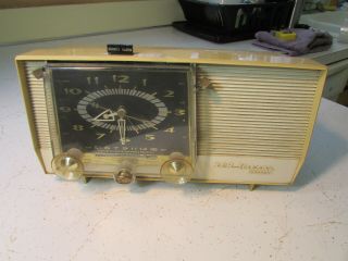 Rare Mid Century Modern Rca Victor Filtermatic Tube Am Clock Radio C - 4em,