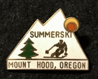 Mt.  Hood Meadows Summer Ski Vtg Skiing Pin Timberline Lodge Oregon Travel Resort