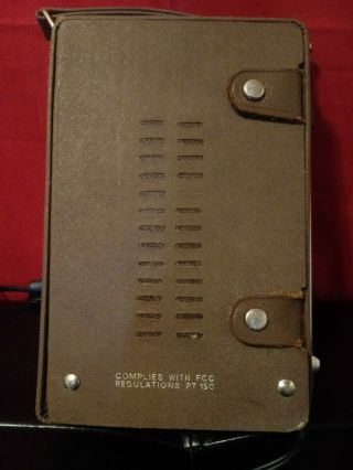 Vintage GE General Electric Solid State AM/FM Portable Radio P977F - Great 8