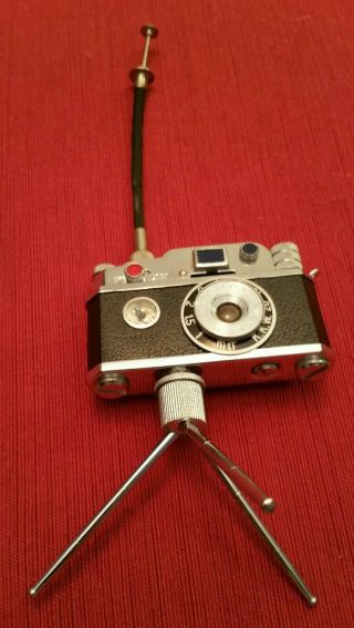 Vintage 1950s " Photo Flash " K.  K.  W.  Table Lighter Camera,  Tripod,  Compass.  Japan