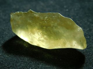 A Semi Translucent 100 Natural Libyan Desert Glass From Egypt 7.  63gr E