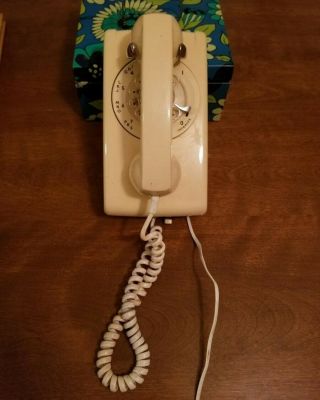 Vintage 1973 Stromberg Carlson Sc - 554b Off - White Wall Mount Rotary Phone