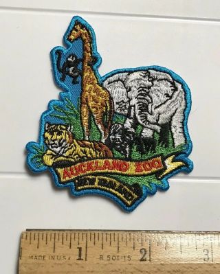 Auckland Zoo Zealand Nz Giraffe Elephant Tiger Monkey Souvenir Badge Patch