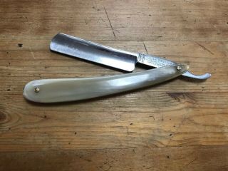 Thiers Issard Le Grelot Straight Razor,  Blond Horn Scale