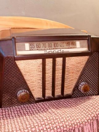 Vintage 1940 ' s MOTOROLA Model 58X Deco Bakelite Tabletop Tube Radio 4