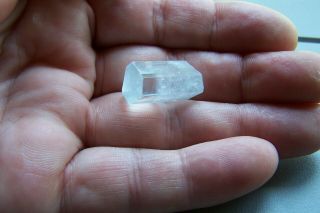 Transparent Aquamarine Crystal Cut Grade Rough From Pakistan 28ct