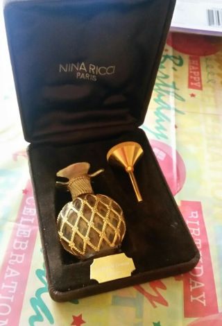 Vintage Nina Ricci Perfume Falcon Top Bottle And Gold Tone Filler Funnel