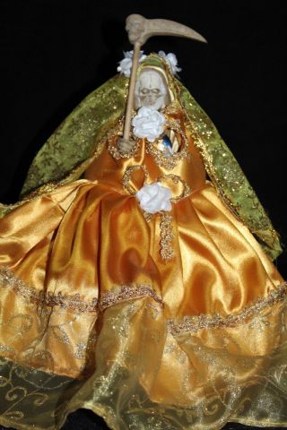 206 Wearing Color Dress Gold 12 " Statue Santa Muerte Atrayente De Riqueza Curada