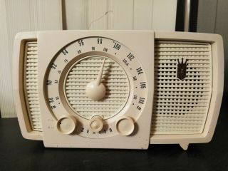Vintage Art Deco White Bakelite Zenith Am Fm Tube Radio Model Y723
