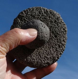 Neolithic Volcanic Grinding Stone from Ténéré - Niger 2