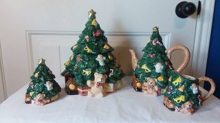 1995 Jay Import Co Vintage Green Christmas Tree Cookie Jar Teapot Gravy Bowl Set