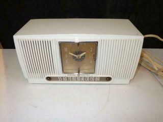 Vintage General Electric Clock Tube Radio Table Radio