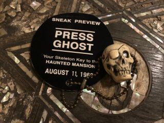 " Press Ghost " Sneak Disneyland Rare Haunted Mansion 1969 Skull,  Presspass Prop