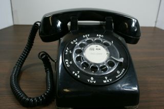 Vintage Western Electric Model 500 Rotary Telephone From The 40 