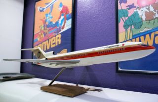 Continental Airlines B727 - 100 Model,  30.  5 " Long