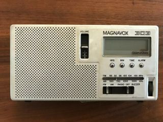 Rare Vintage Magnavox 303 Am/fm Portable Radio With Antennae