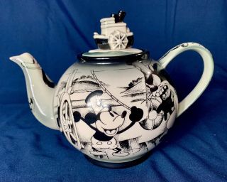 Disney Steamboat Willie Cardew Teapot Limited Production Box