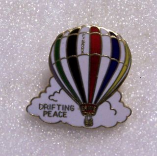 Drifting Peace Ernie C - Gohx Balloon Pin