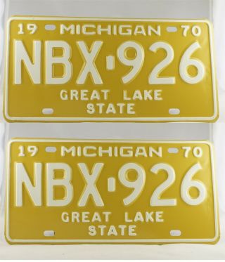 1970 Michigan Passenger License Plate Pair -