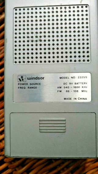Vintage Windsor AM FM Transistor Radio 1970s to 80s Model 2325S Pull - up Antenna 5