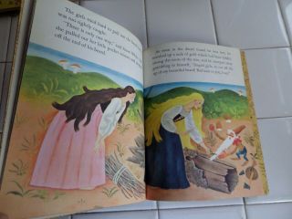 Snow White And Rose Red,  A Little Golden Book,  1955 (A ED;VINTAGE TENNGREN) 5