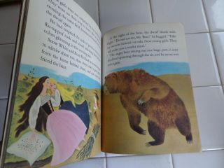 Snow White And Rose Red,  A Little Golden Book,  1955 (A ED;VINTAGE TENNGREN) 6
