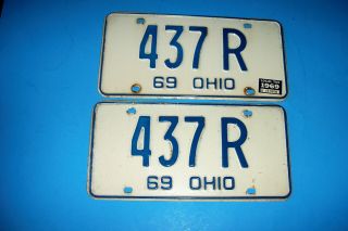Vintage Set Of (2) 1969 Ohio License Plates 437 R.  White & Blue