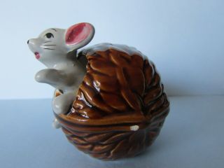 FAB RARE VINTAGE c1960s RETRO MOUSE IN A NUT NUTSHELL ORNAMENT 3