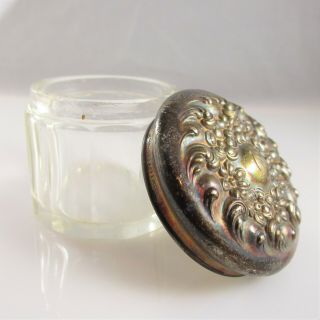 Antique Repousse Victorian Crystal Powder Jar Sterling Silver Vintage 52.  7g
