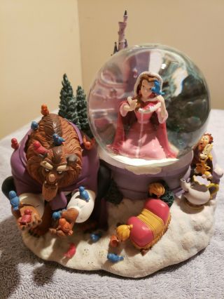 Beauty and The Beast Winter Belle and Beast Musical Snow Globe 2