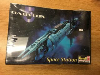 Rare Babylon 5 Space Station Model Kit - Revell - Monogram - Factory