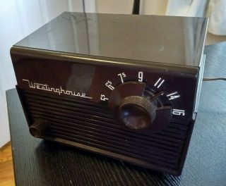 Vintage Westinghouse Tabletop Tube Radio H - 447t4 Mid - 1950s,