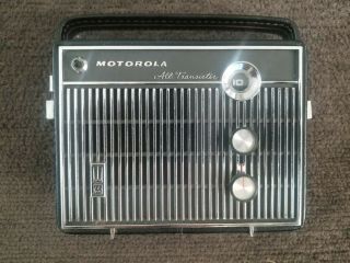 Vintage Motorola All Transistor Radio Model X48e And