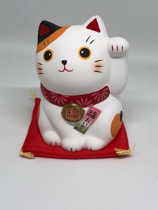 Maneki Neko Ceramic Cute Cat Lucky Cat Happiness Comes Brings People And Fortune
