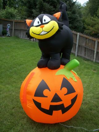 Gemmy Halloween Inflatable Lighted Airblown Black Cat & Pumpkin - 8 Feet Tall