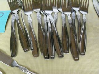 STAINLESS FLATWARE ONEIDA VISTA SERVICE FOR 12 & EXTRA W/ MASTER BUTTER KNIFE 3