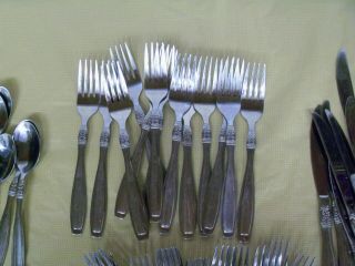STAINLESS FLATWARE ONEIDA VISTA SERVICE FOR 12 & EXTRA W/ MASTER BUTTER KNIFE 6