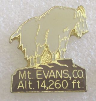 Mt.  Evans,  Colorado Altitude 14,  260 Ft.  Souvenir Pin - Mountain Goat Mount