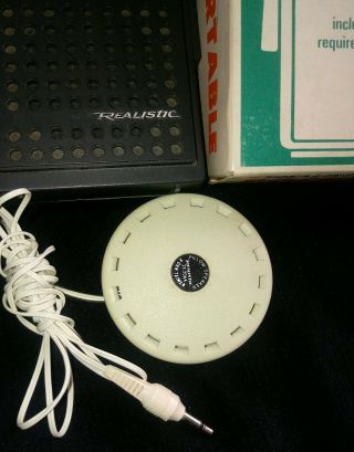 Vtg Realistic 12 - 635A Pocket Portable AM/FM Transistor Radio w Pillow Speaker 3