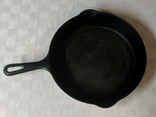 Vintage Griswold Cast Iron Frying Pan Skillet No.  7 Small Symbol 701 B Erie Pa