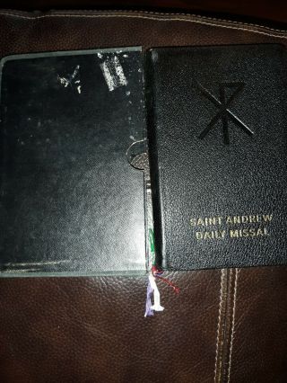 St.  Andrew Daily Missal - - 1962 - - Leather,  Gilded Pages E.  M.  Lohmann Co.  Rare Book