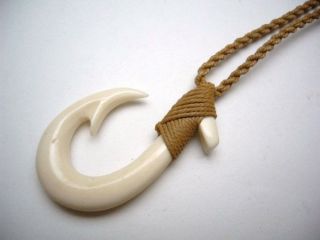 Hawaiian Jewelry Maori Hei Matau Fish Hook Bone Carved Pendant Choker 35055 - 1