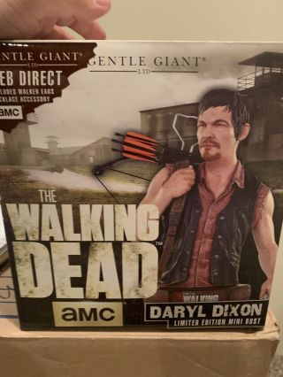 The Walking Dead Daryl Dixon Limited Edition Mini Bust Web Direct Version