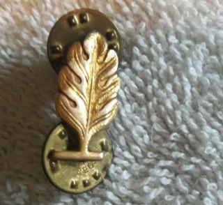 Vintage U.  S.  Navy Medical Service Corps Officer Insignia