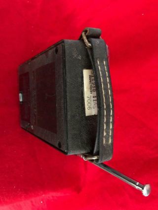 Vintage General Electric GE Solid State Transistor AM/FM Portable Radio P1843B 4