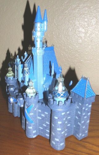 Disney D60 Diamond Anniversary Sleeping Beauty Castle Light Up Med Big Fig HTF 2