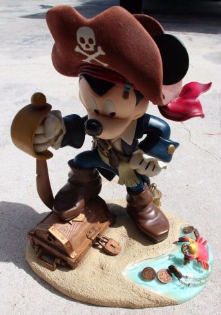 Disney Parks Mickey Mouse Pirates Of The Caribbean Statue