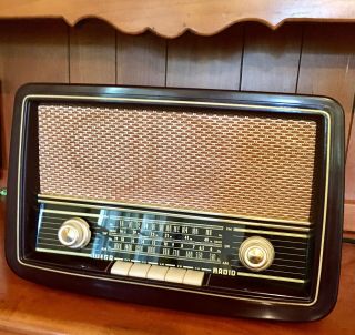 Wega Multiband Antique Radio 2