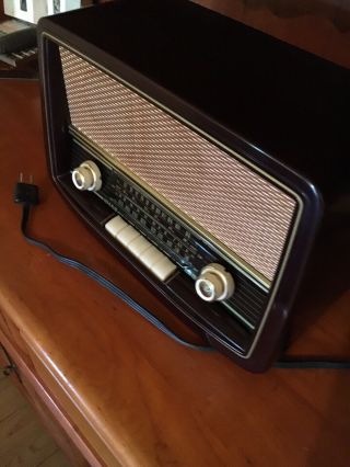 Wega Multiband Antique Radio 8